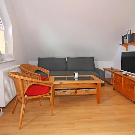 Appartementhaus In *